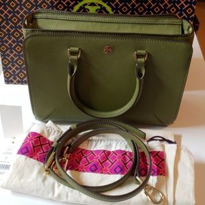 Tory Burch Robinson Small Zip Tote